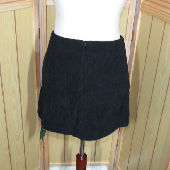 Halara Black Corduroy Mini Skort Back Zip Closure Size XS - Picture 9 of 10